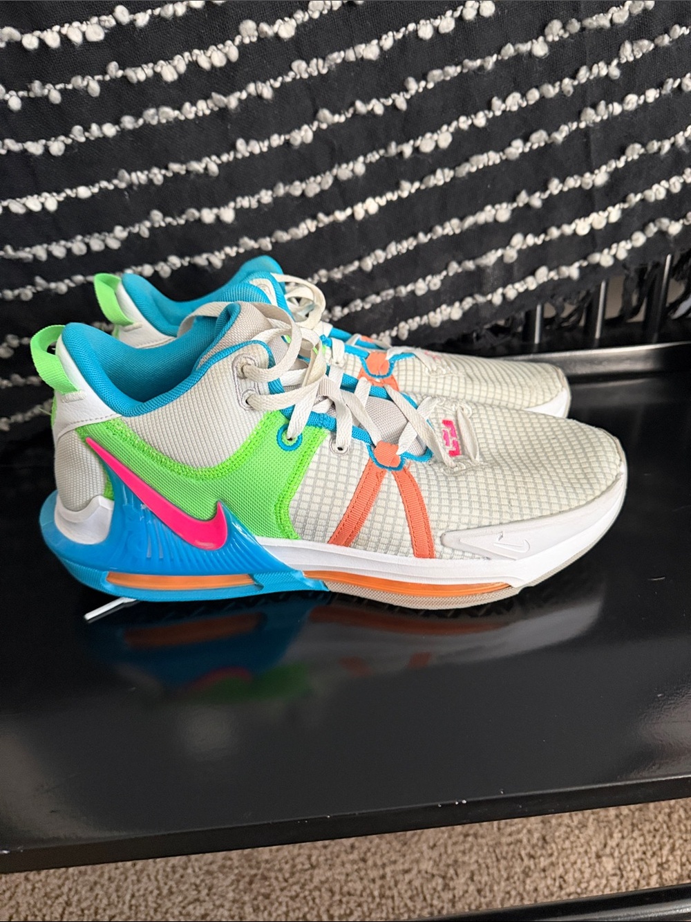 LeBron James Nike Witness 7